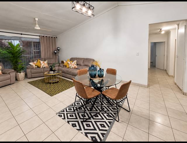 2 BEDROOM TOWNHOUSE FOR SALE IN WALDRIFT